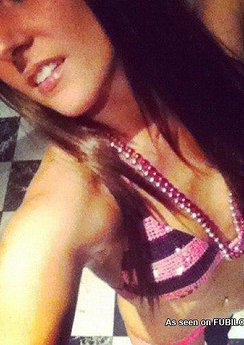 Flaming hot amateur babe's cellphone pics